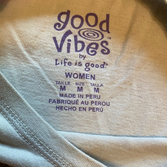 LOT OF 6 LIFE IS GOOD MEDIUM TEES - Picture 7 of 13